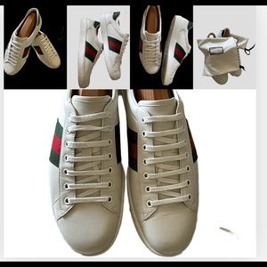 Gucci sneaks 👟 for men size 10 1/2 - 11Authentic